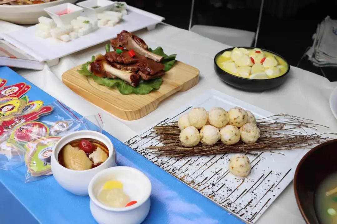A Thousand Delicacies from a Hundred Counties: Showcasing the Cultural Charm of Taizhou Cuisine